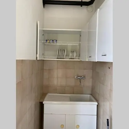 Casa Vacanze Nel Tufo Apartment *